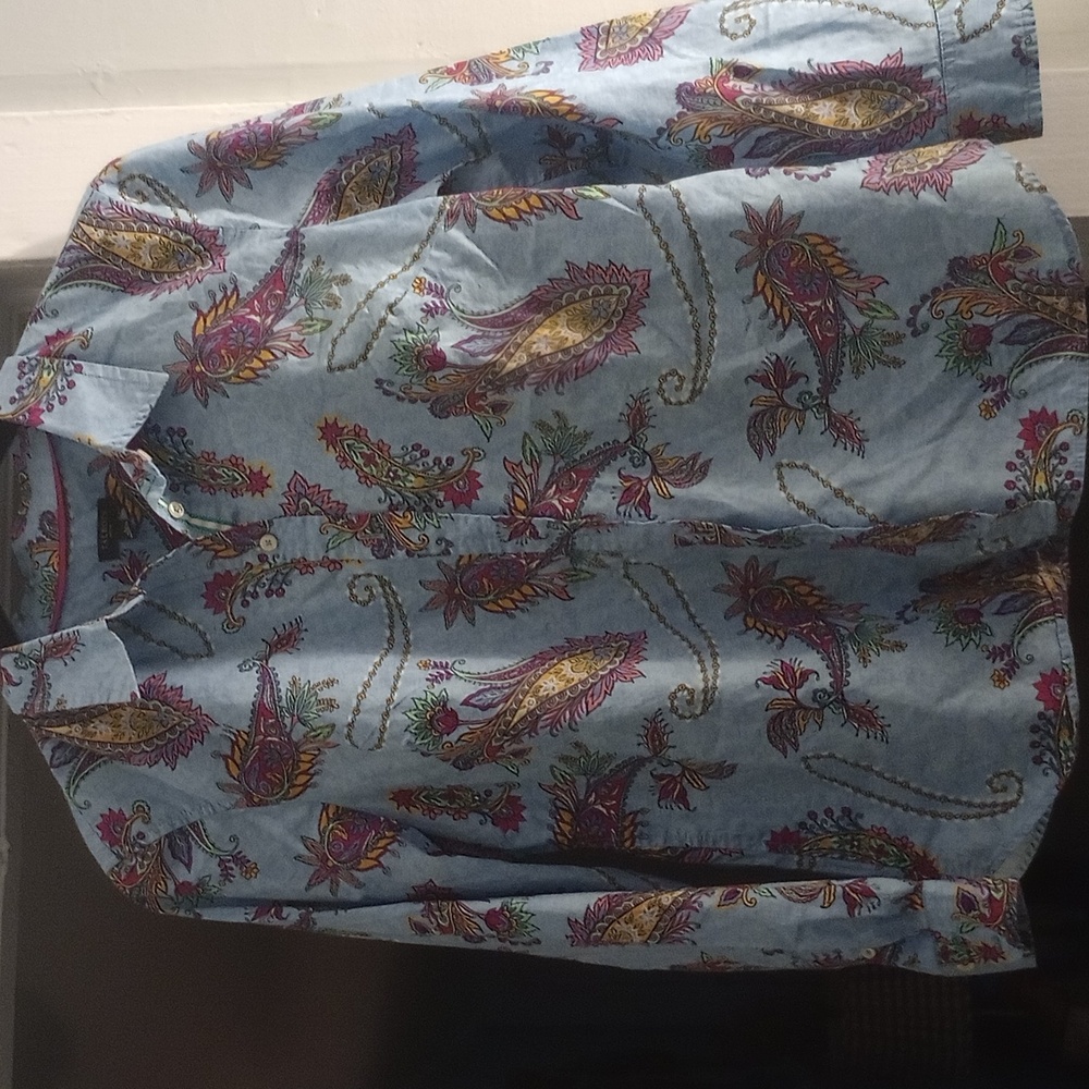 Talbot's button up shirt. beautiful colors. Pre-owned , great condition.large